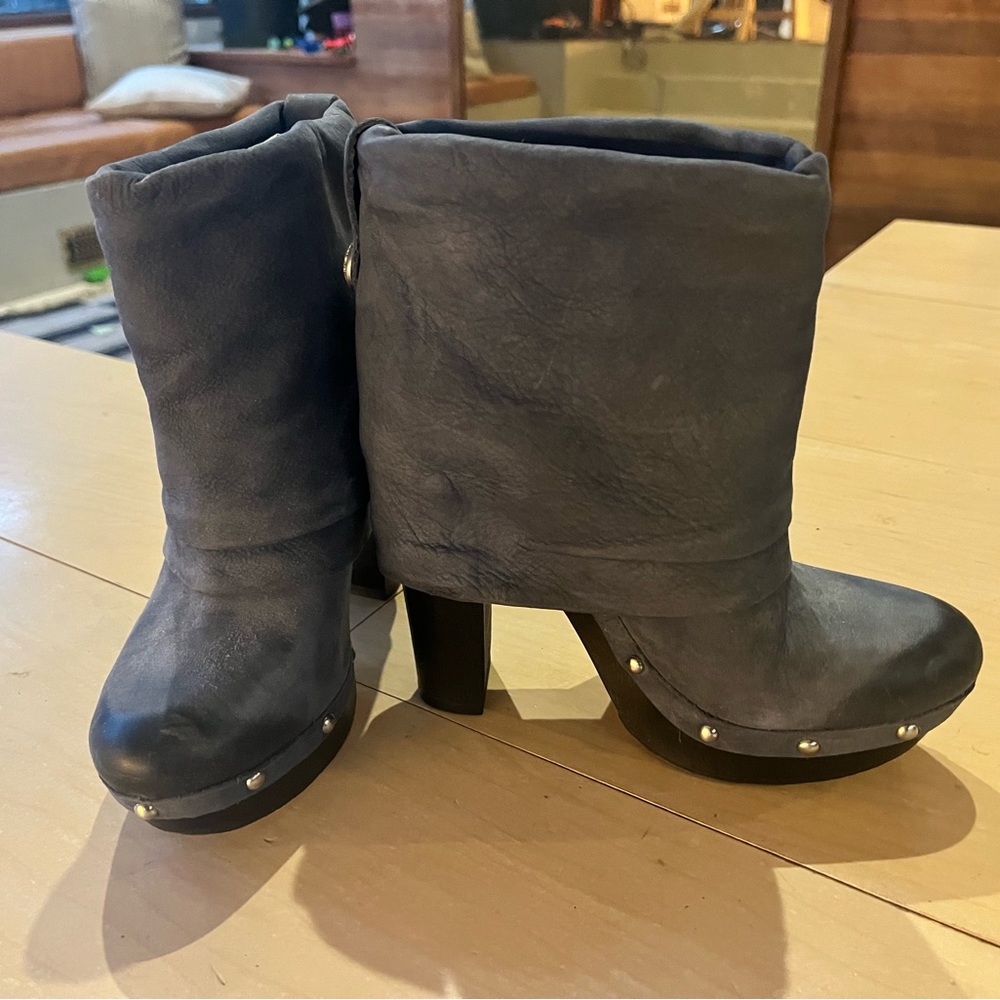 Vince Camuto high heel clog boot  size 5 /35